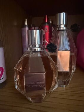 Viktor & Rolf Flowerbomb Duo - Pink and Amber Bottles